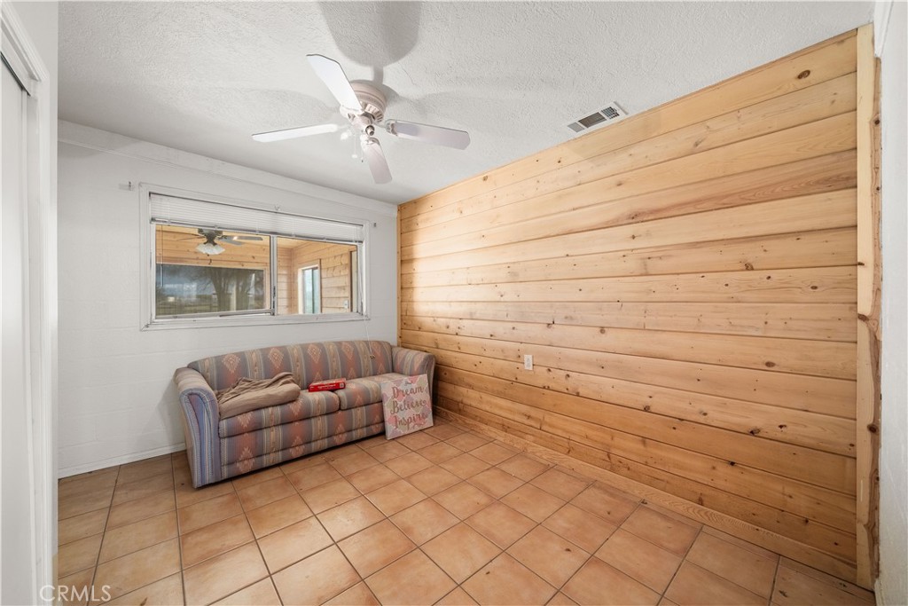 14433 Roy Rogers Ranch