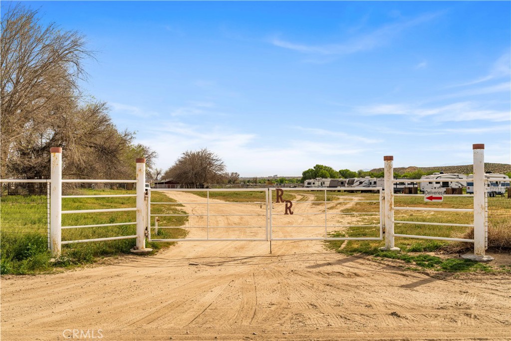 14433 Roy Rogers Ranch