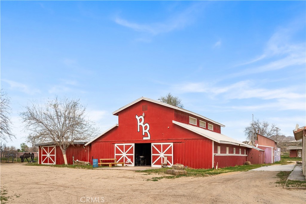 14433 Roy Rogers Ranch