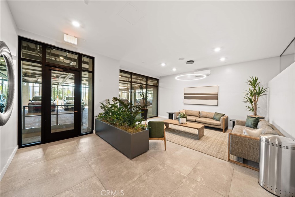 2510 Rivington