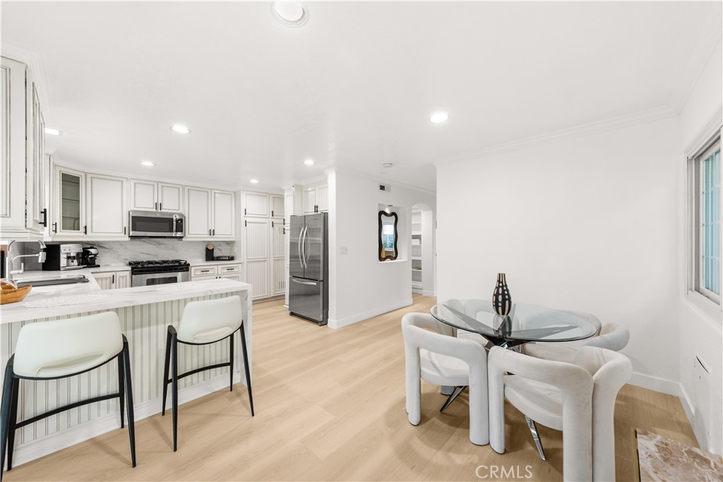 54 Willow Tree