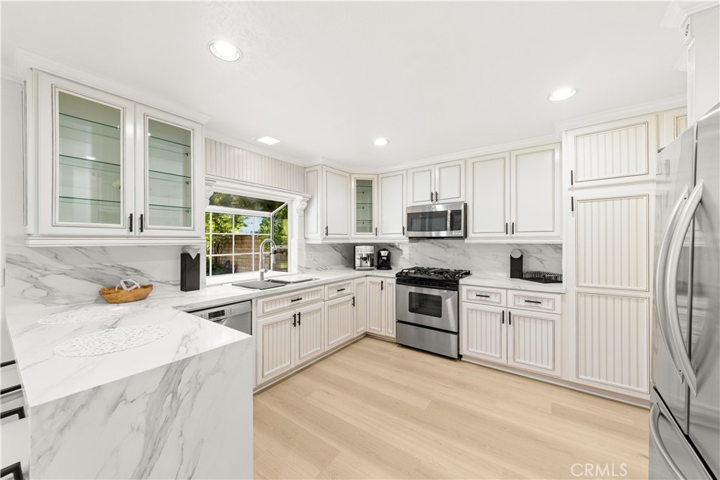 54 Willow Tree
