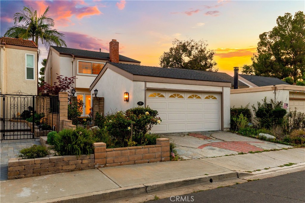 54 Willow Tree