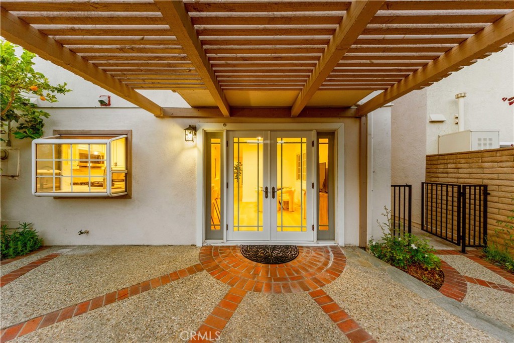 54 Willow Tree