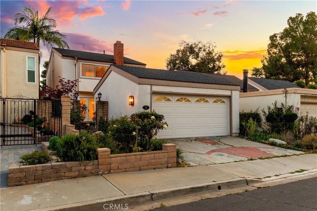 54 Willow Tree
