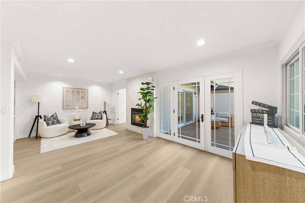 54 Willow Tree