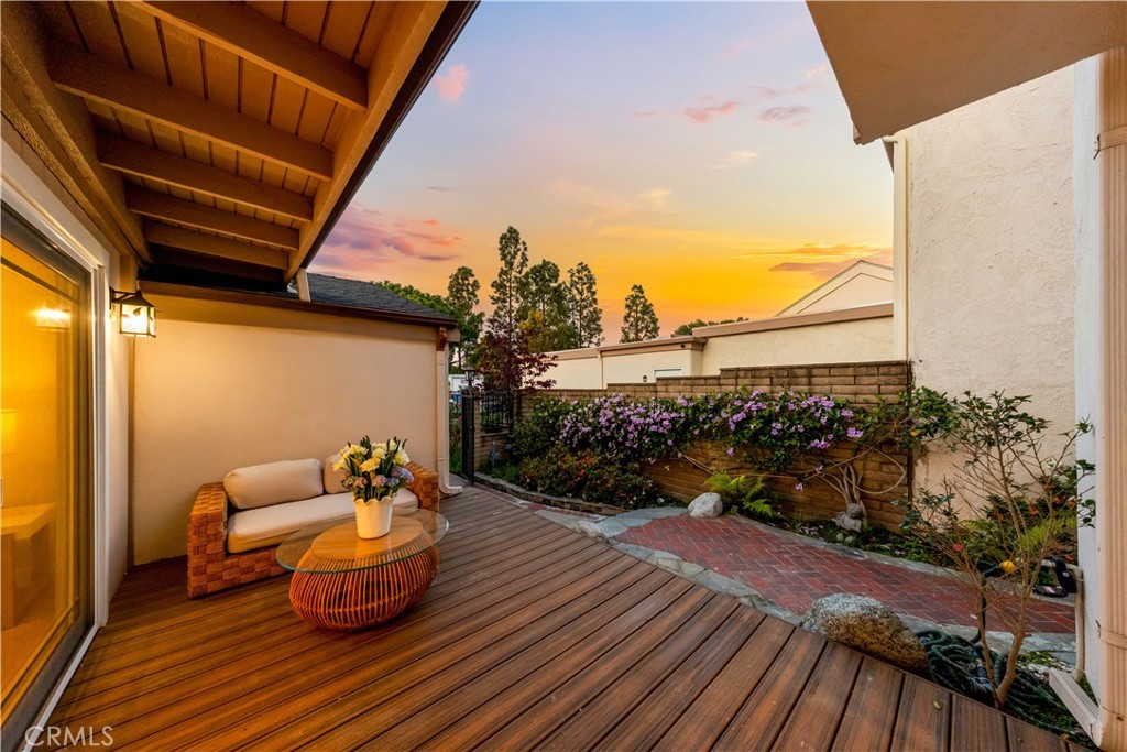 54 Willow Tree