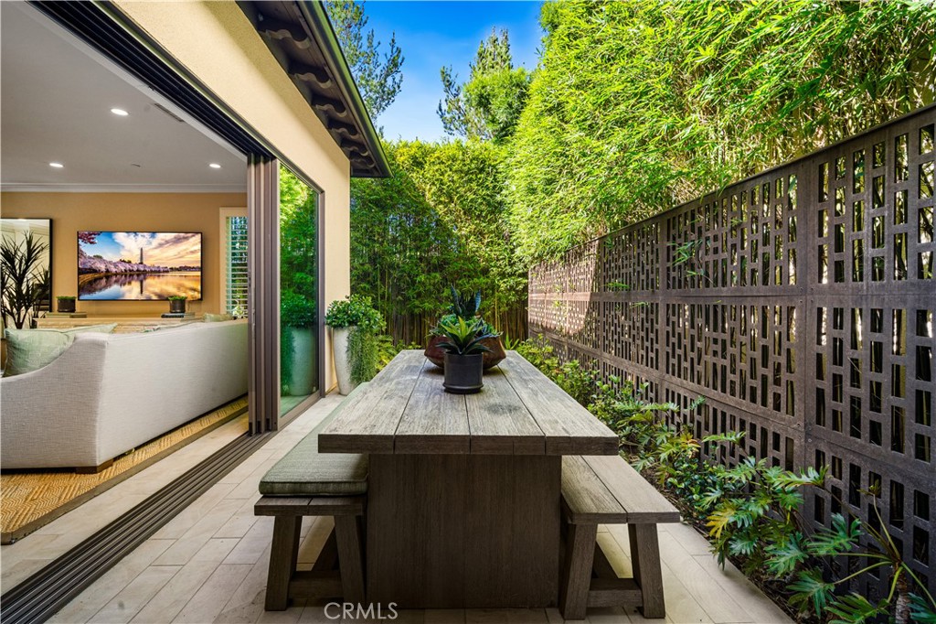 166 Villa Ridge