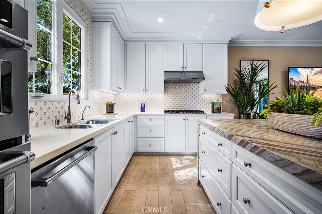 166 Villa Ridge