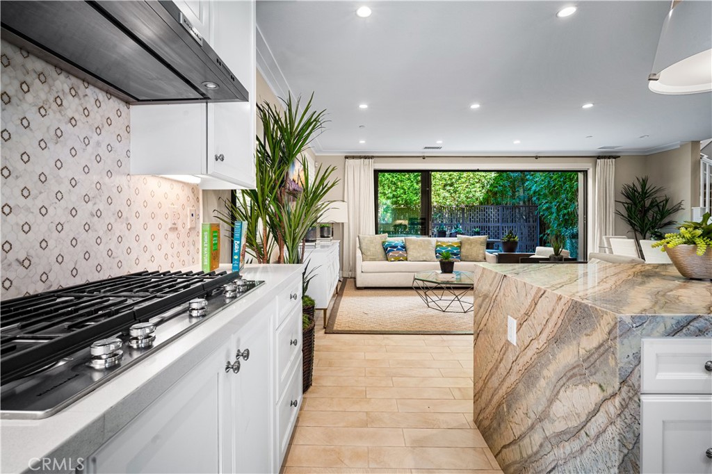 166 Villa Ridge