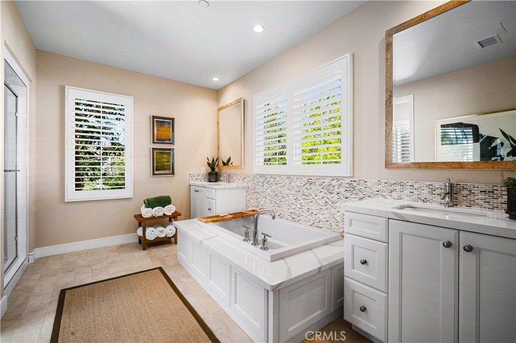 166 Villa Ridge