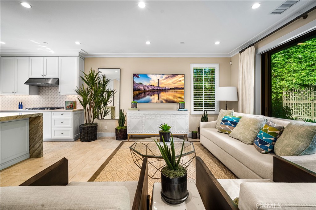166 Villa Ridge