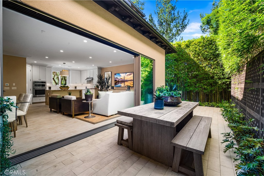 166 Villa Ridge