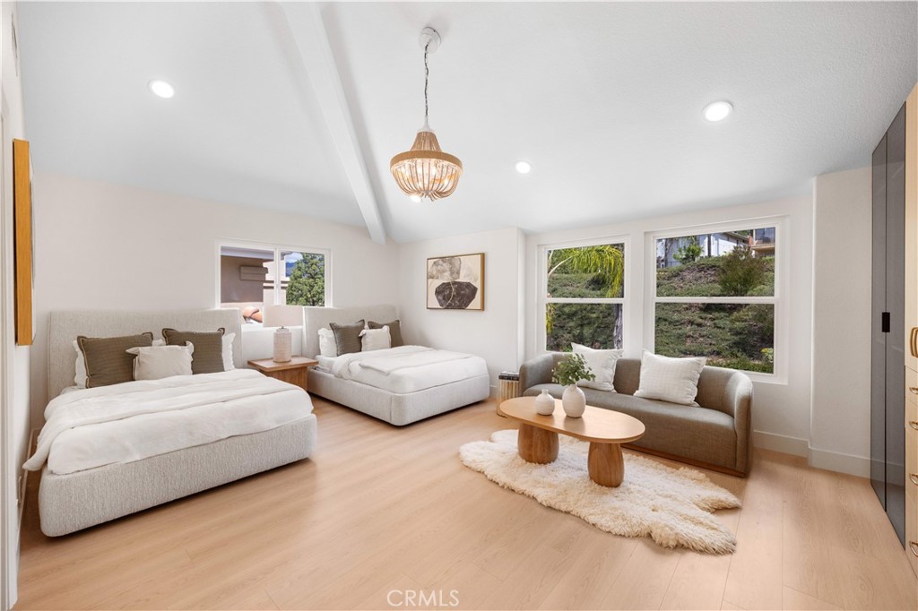 22241 Birchleaf