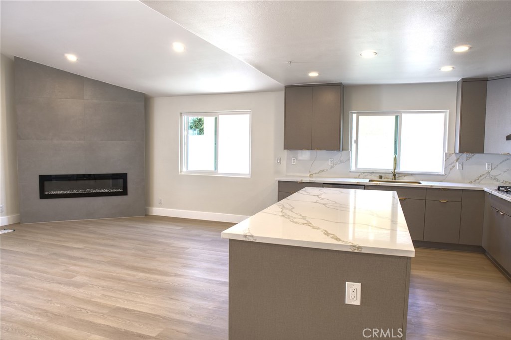 1310 Elm