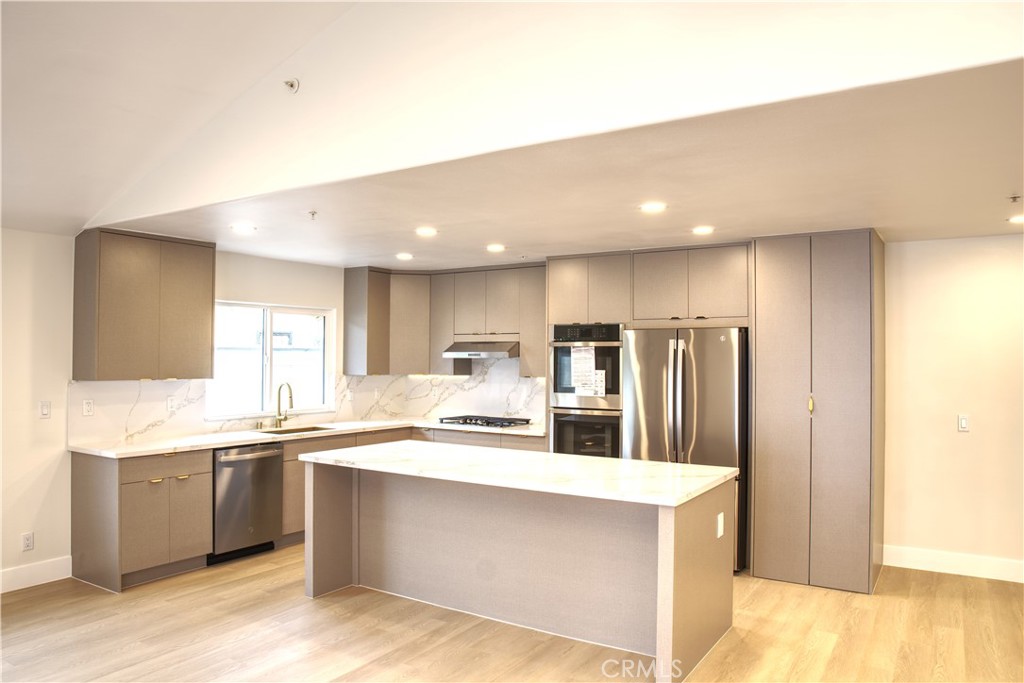 1310 Elm