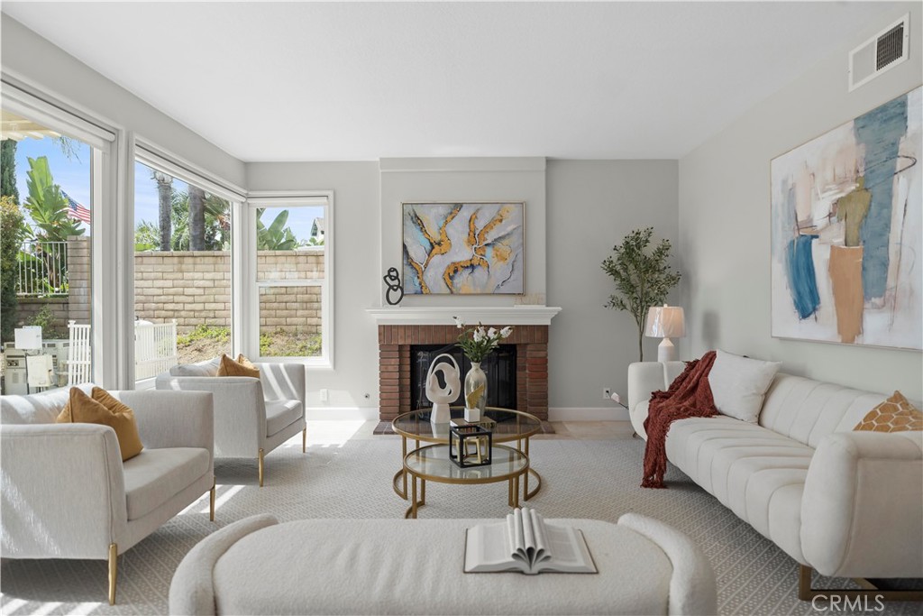 5415 Los Monteros