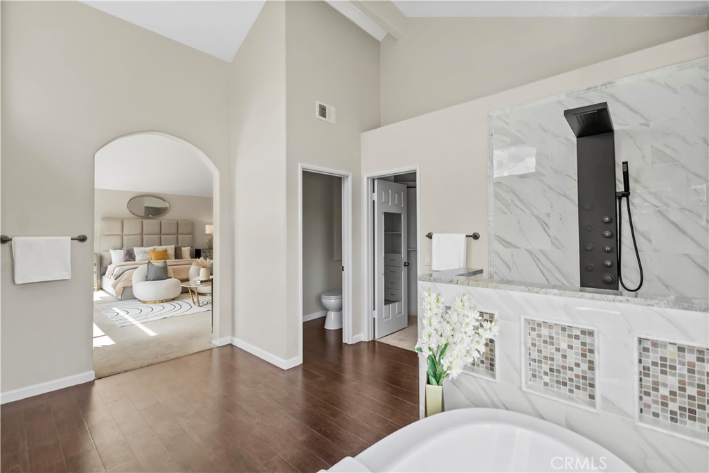 5415 Los Monteros