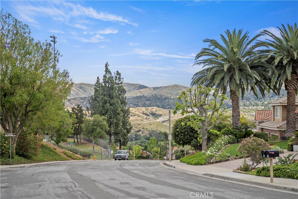 5415 Los Monteros