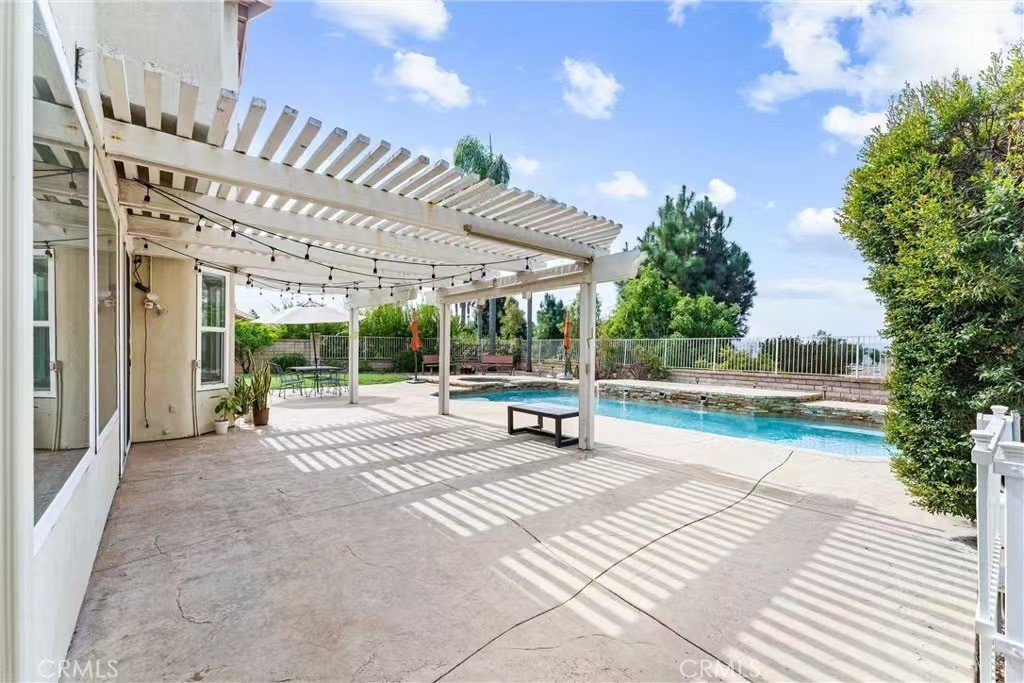 5415 Los Monteros