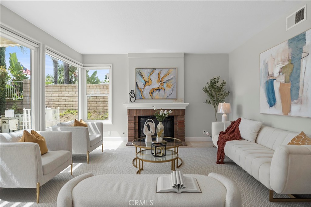 5415 Los Monteros