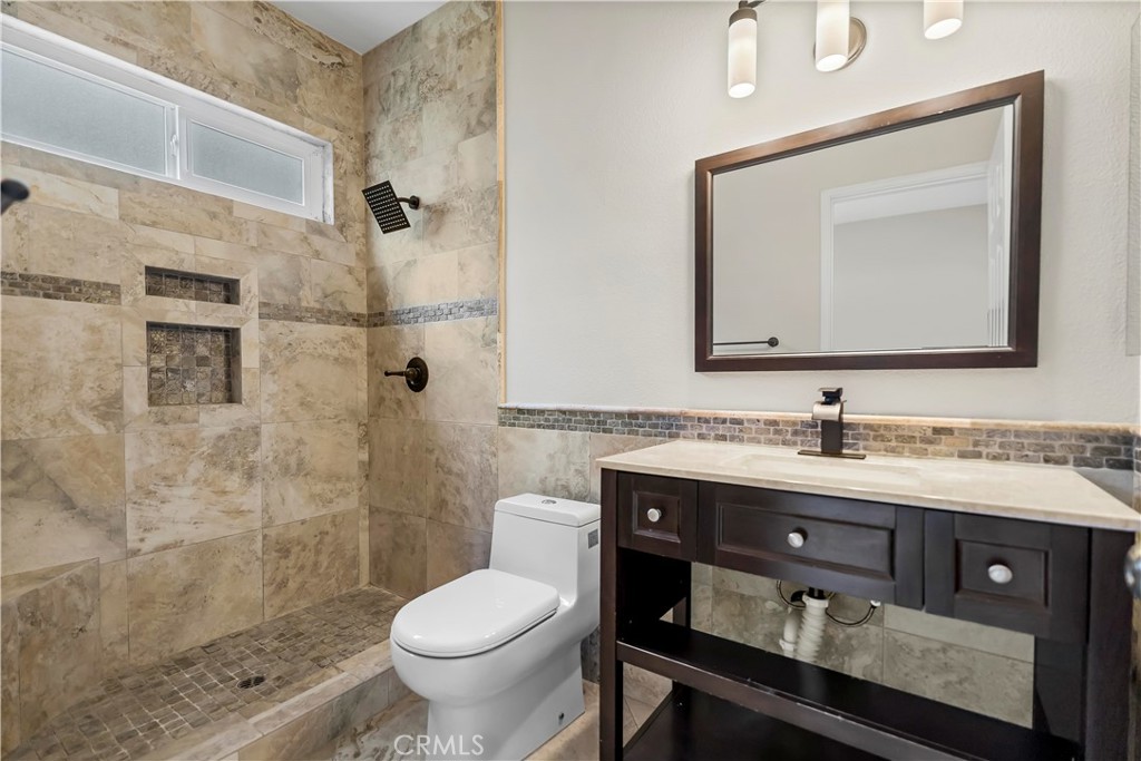 5415 Los Monteros