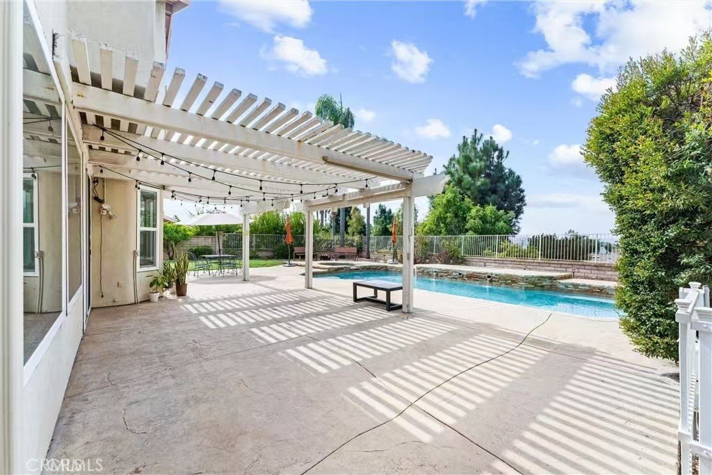 5415 Los Monteros