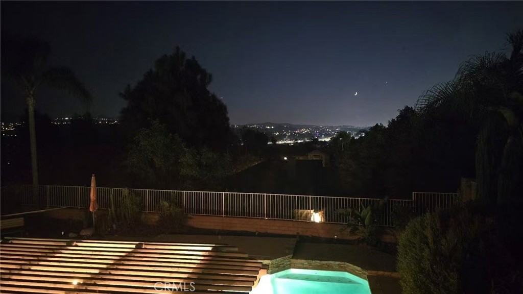 5415 Los Monteros