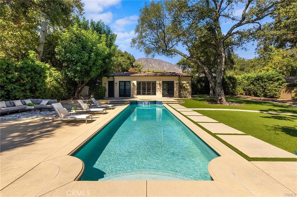 81 Hacienda Drive