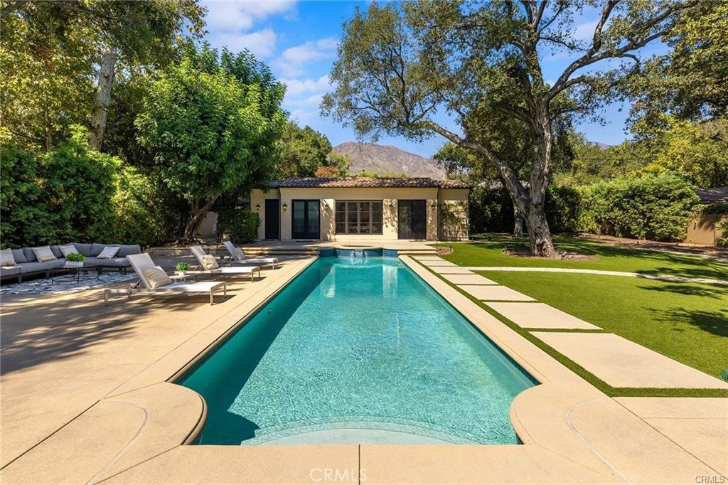 81 Hacienda Drive