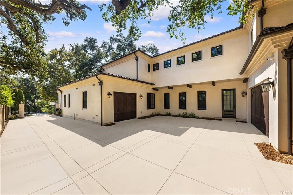 81 Hacienda Drive