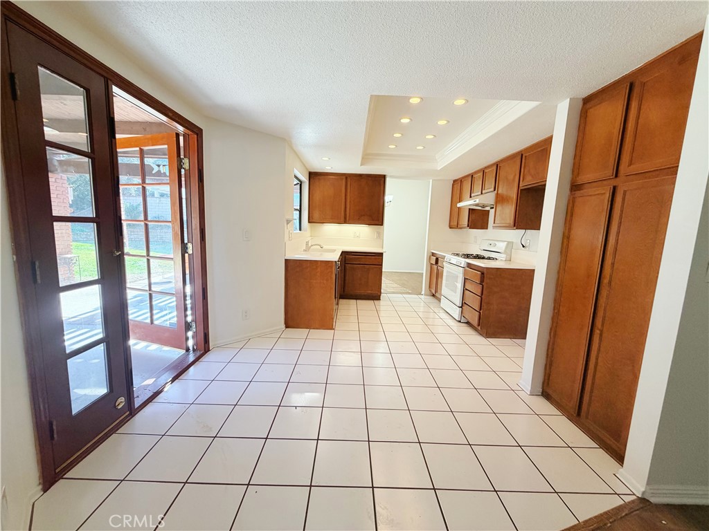 2454 Hillman Ln