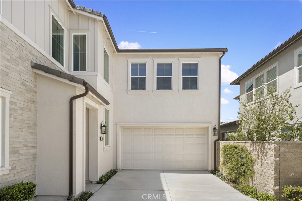 220 Edna Pkwy