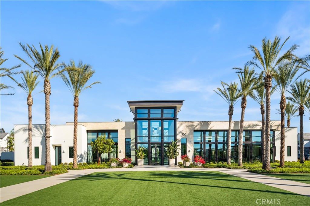 220 Edna Pkwy