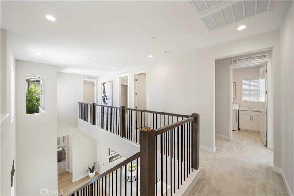 220 Edna Pkwy