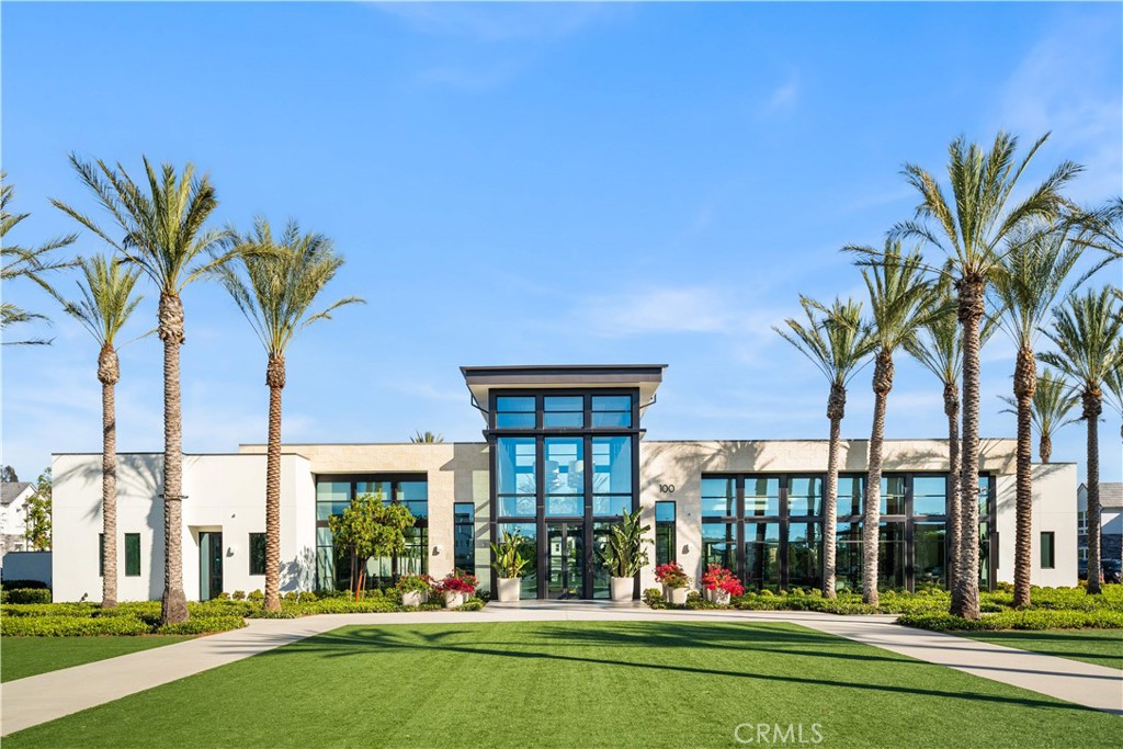220 Edna Pkwy