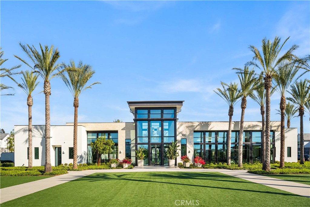 220 Edna Pkwy