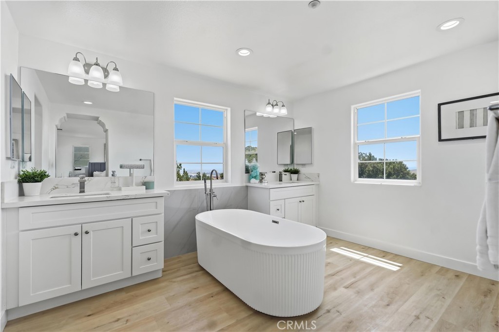 5065 Highview