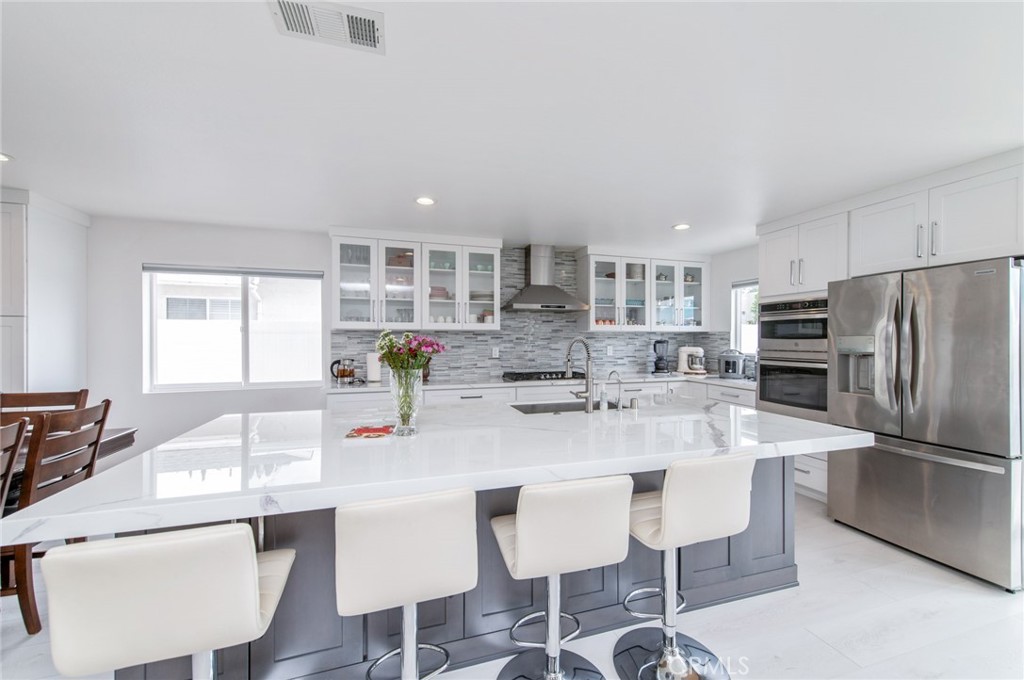4512 Robinwood