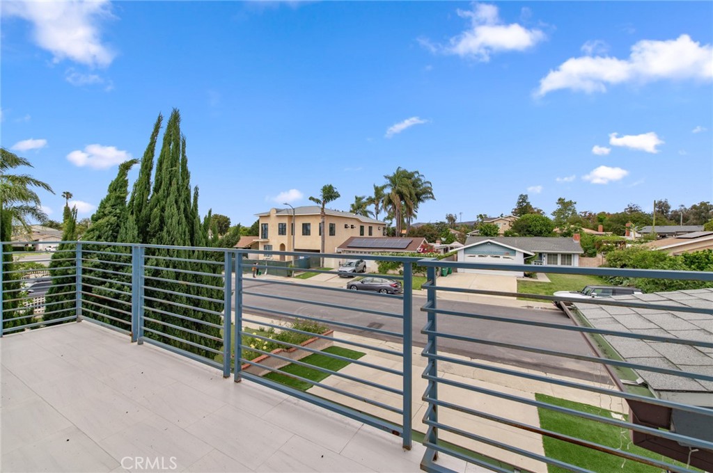 4512 Robinwood