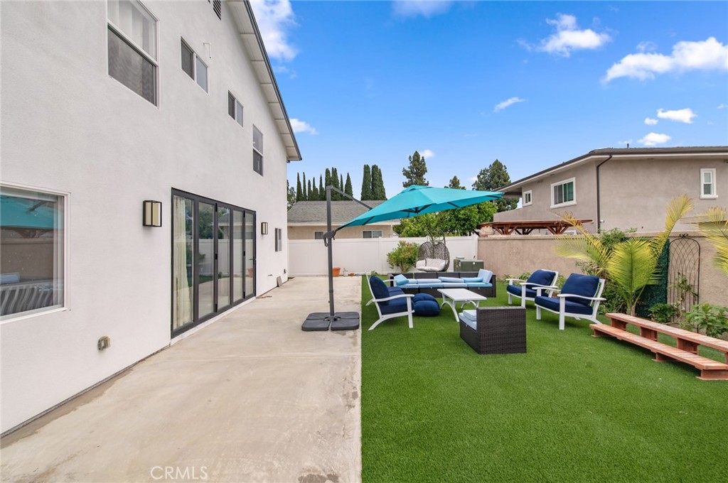 4512 Robinwood