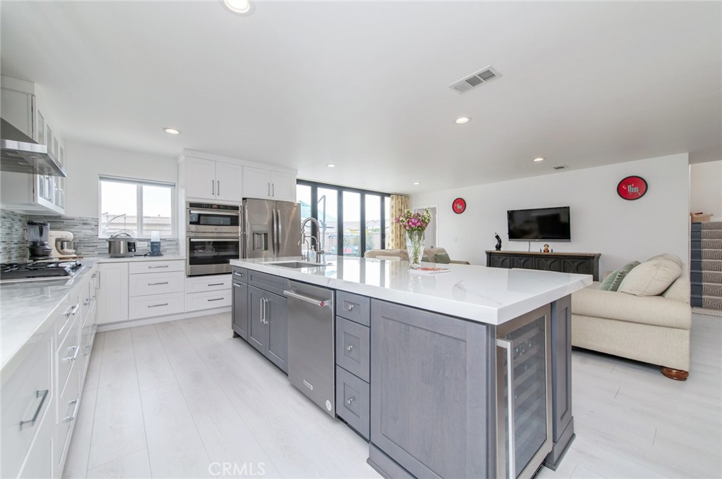 4512 Robinwood