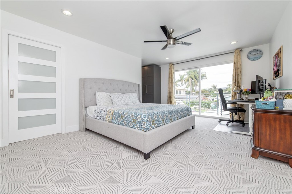 4512 Robinwood