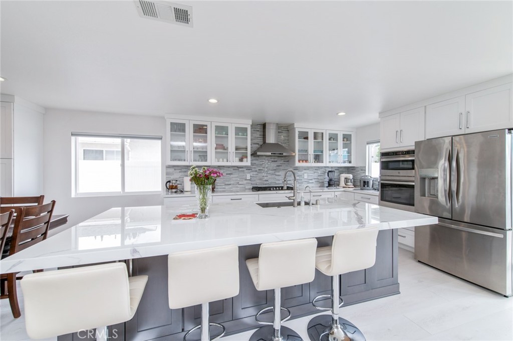 4512 Robinwood
