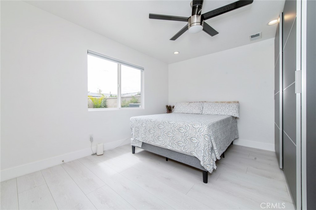 4512 Robinwood