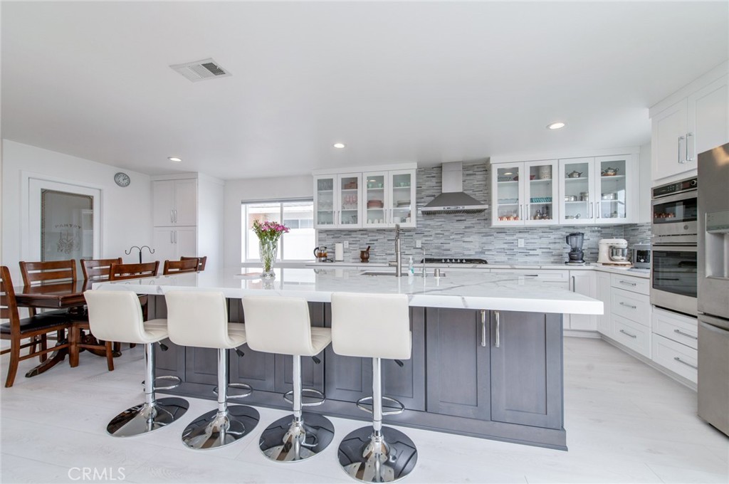 4512 Robinwood