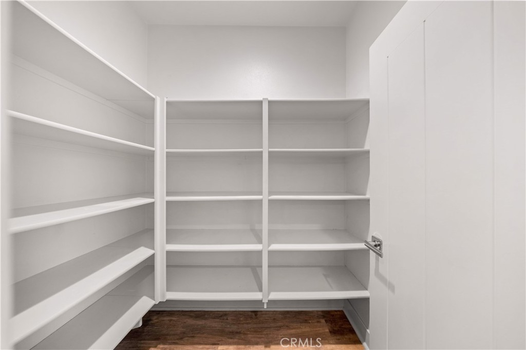 645 W 17th