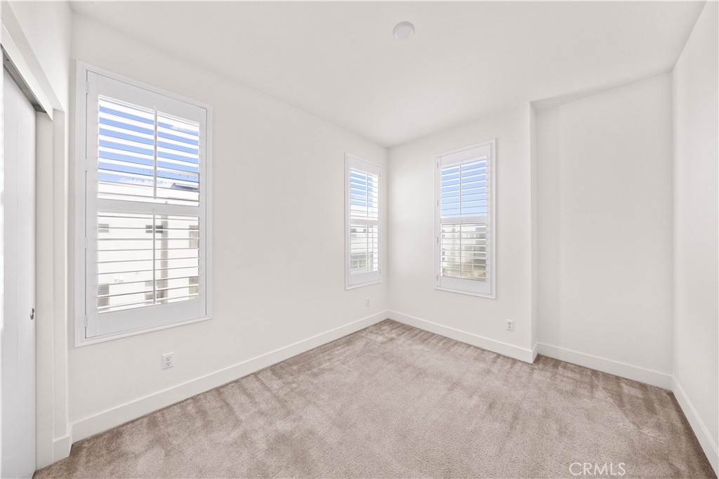 645 W 17th