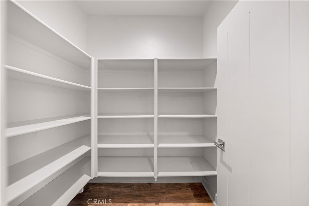 645 W 17th