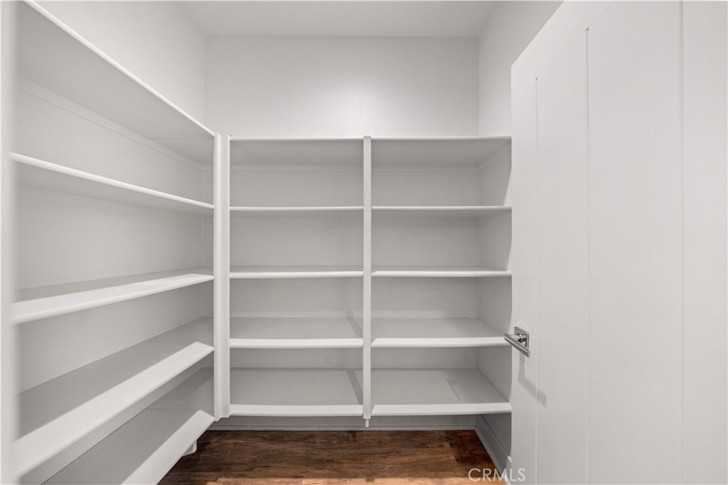 645 W 17th